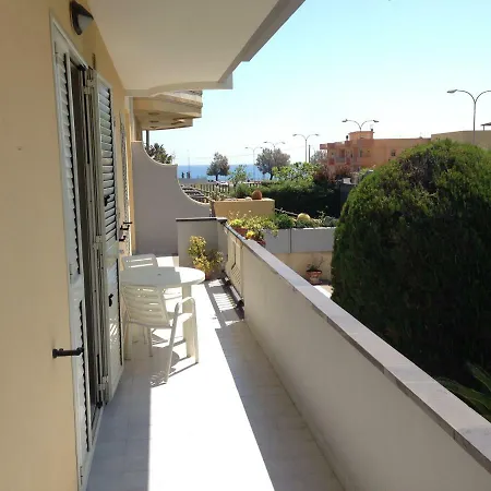 Holiday home Due Palme Avola
